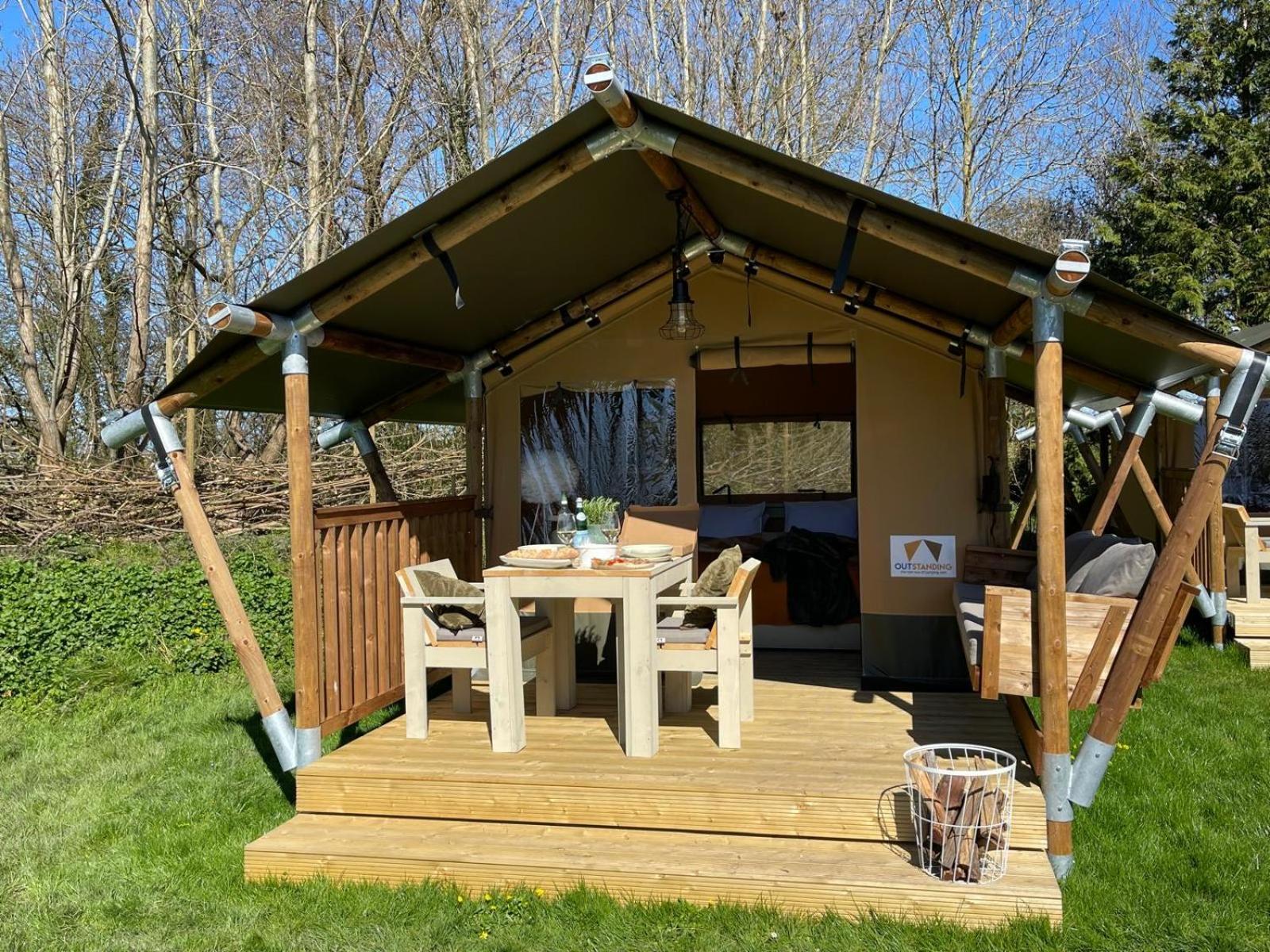 Camping Zee Van Tijd Holwerd Exterior foto